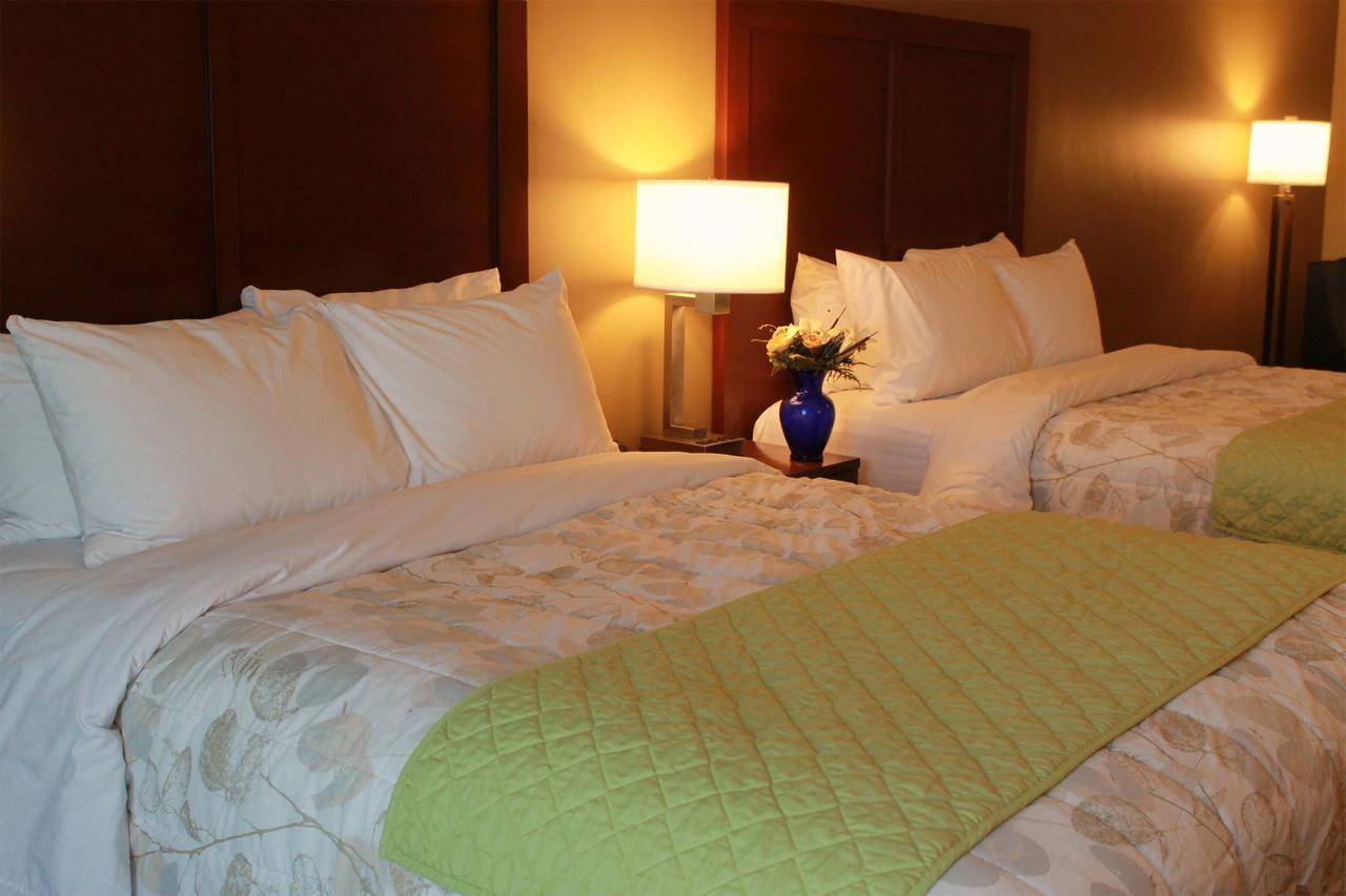 Heartland Inn And Suites Wheatland Dış mekan fotoğraf