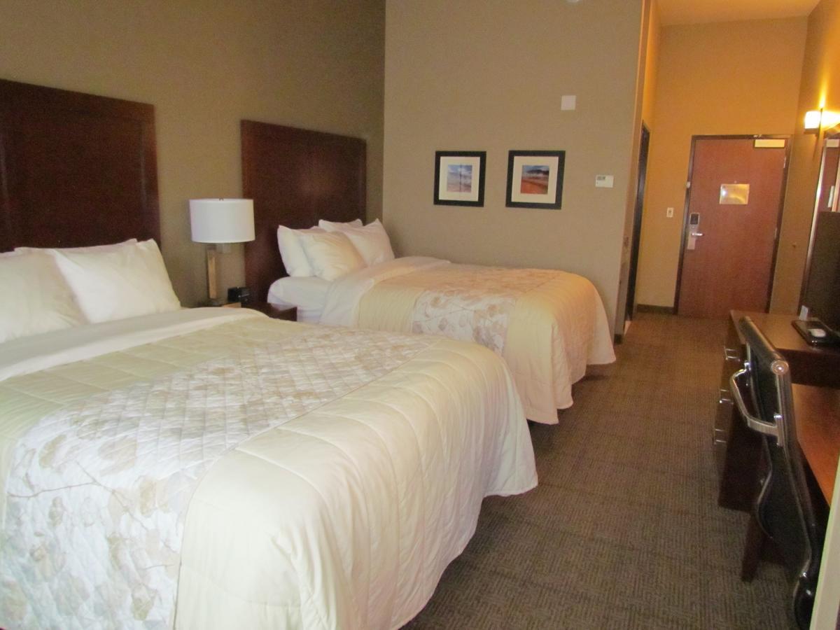 Heartland Inn And Suites Wheatland Dış mekan fotoğraf