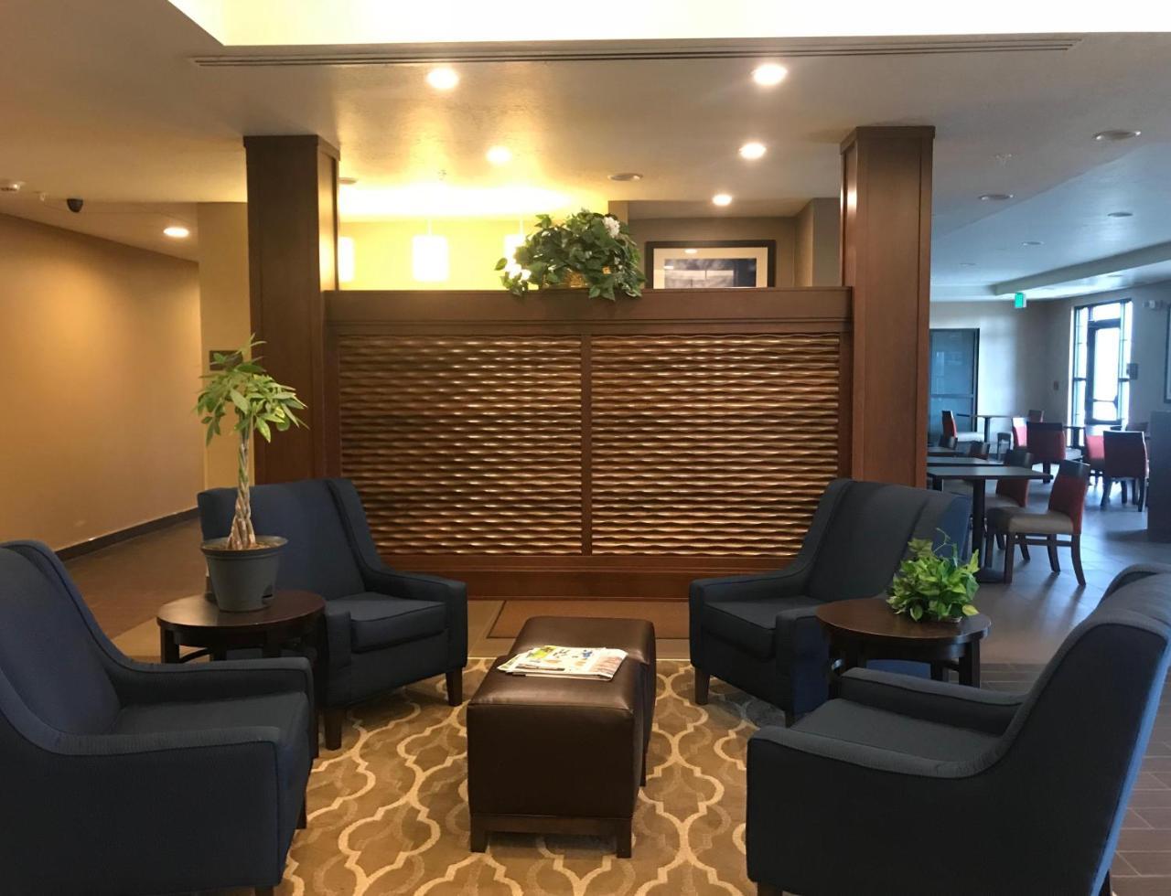 Heartland Inn And Suites Wheatland Dış mekan fotoğraf
